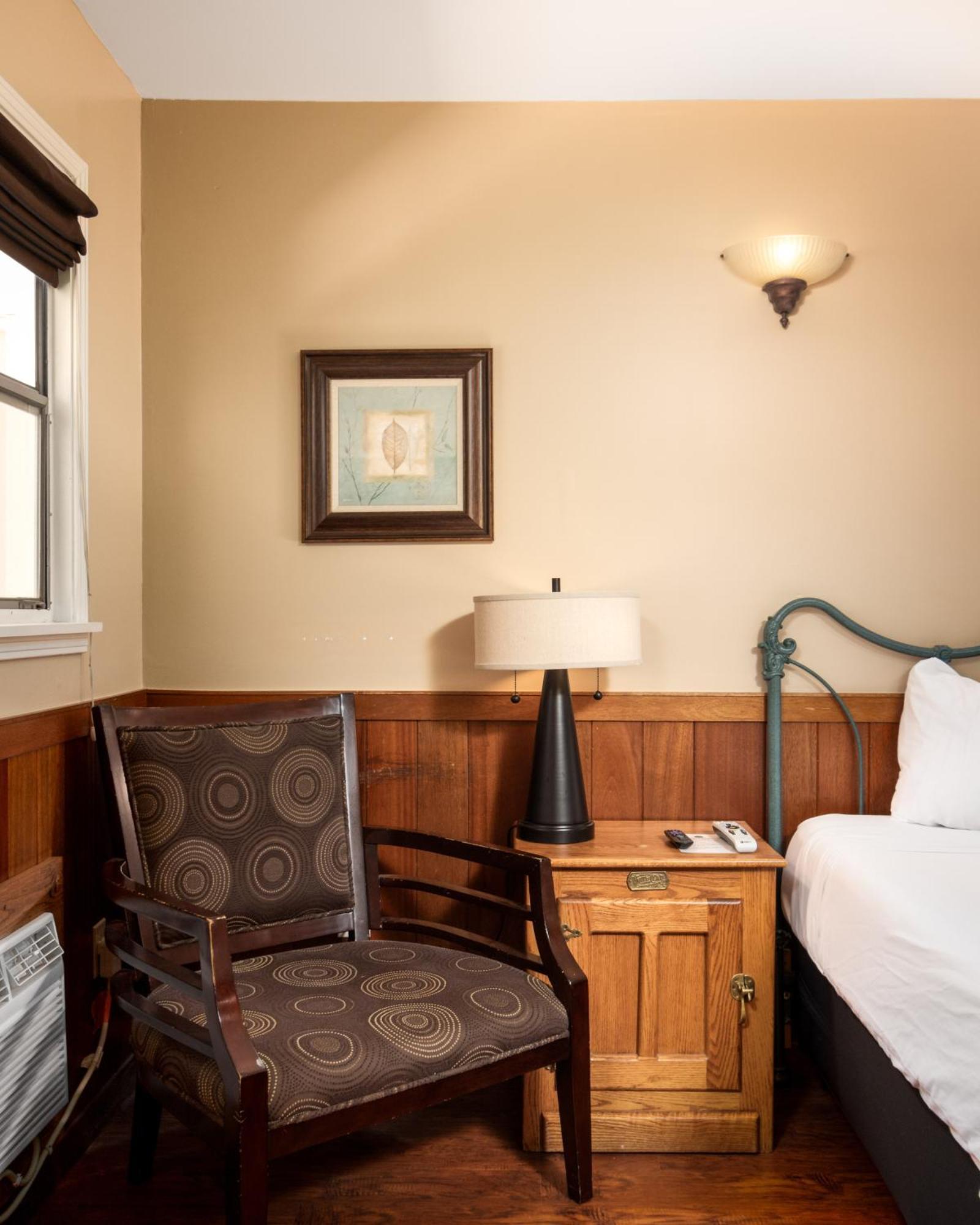 Prescott Pines Inn Екстер'єр фото