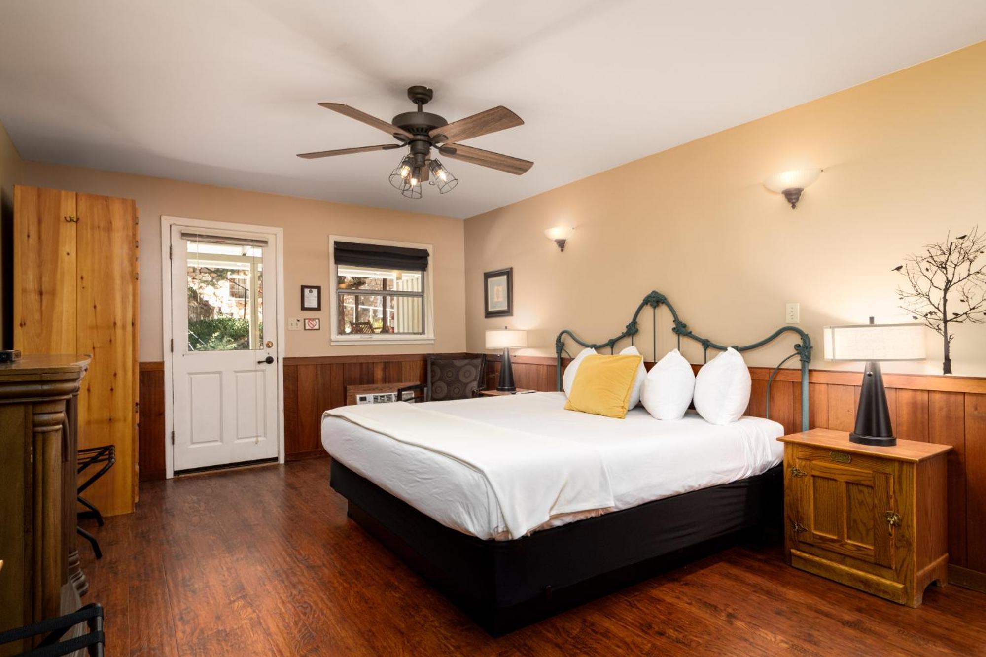 Prescott Pines Inn Екстер'єр фото