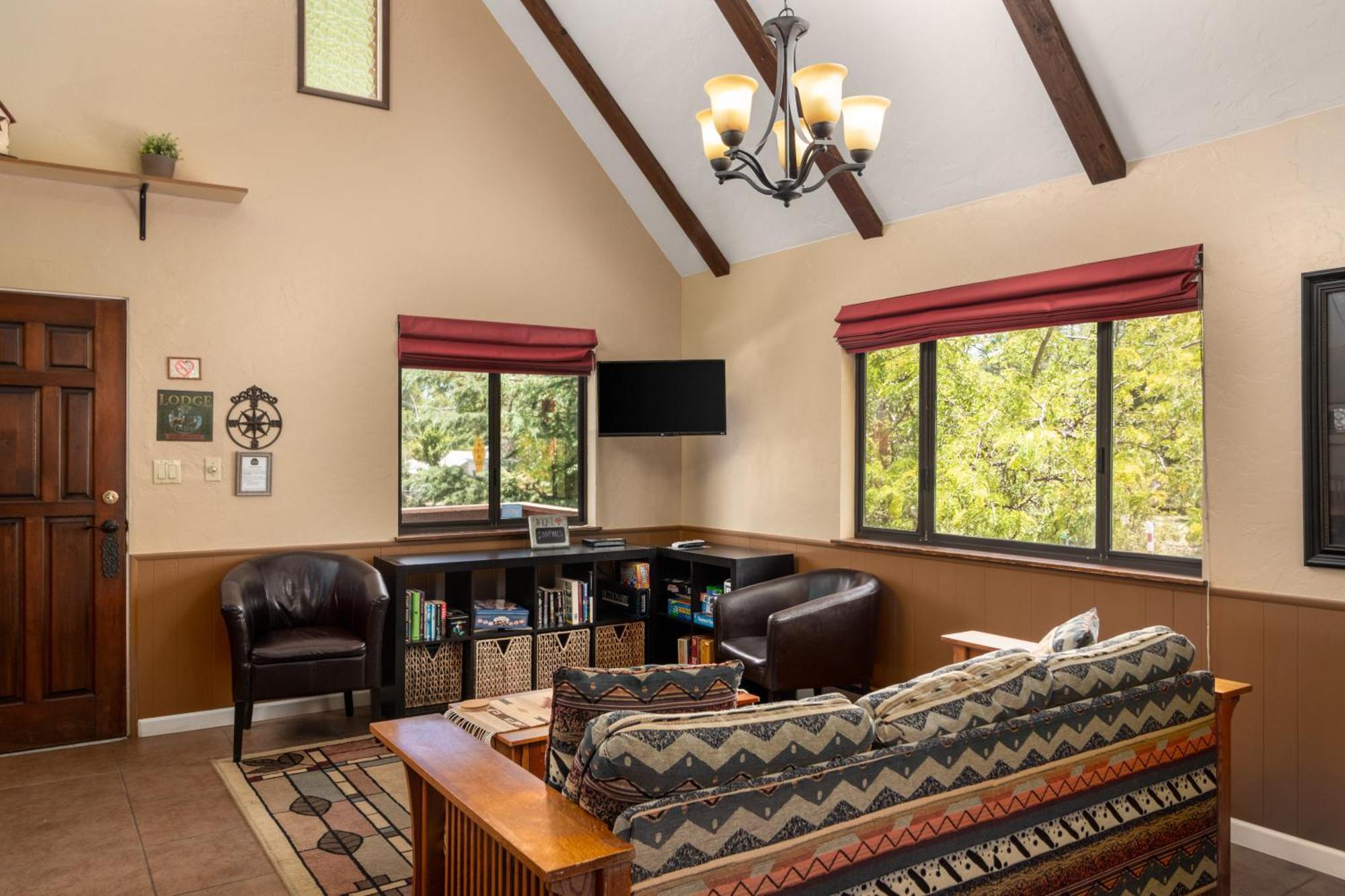 Prescott Pines Inn Екстер'єр фото